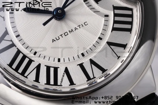 Cartier Ballon Bleu W6920085 33mm SS AF 1:1 Best Edition Silver Dial σε μαύρο δερμάτινο λουράκι SEIKO NH05A - Super Clone Watch | 1:1 Best Version