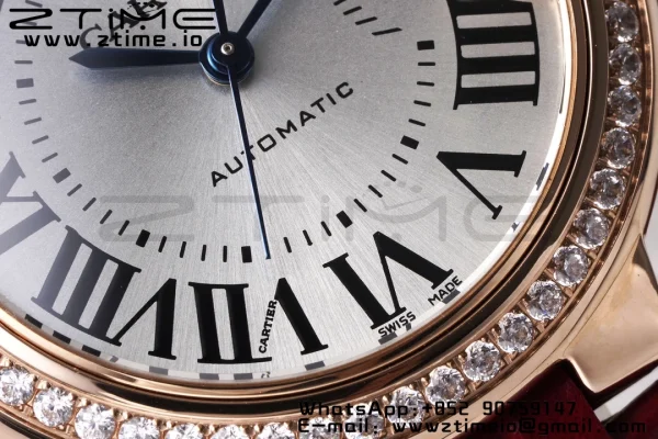 Cartier Ballon Bleu WJBB0033 33mm RG AF 1:1 Best Edition シルバーダイアル ダイヤモンドベゼル レッドレザーストラップ SEIKO NH05A - スーパークローンウォッチ｜1:1ベストバージョン