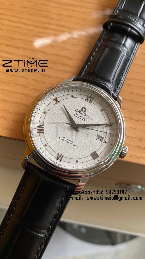 OMEGA De Ville Prestige 39.5mm SS A+F 1:1 Best Edition Λευκό καντράν με ασημί δείκτες και μαύρο δερμάτινο λουράκι A2500 - Super Clone Watch | 1:1 Best Version