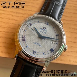 OMEGA De Ville Prestige 39.5mm SS A+F 1:1 Best Edition Λευκό καντράν με μπλε δείκτες σε μαύρο δερμάτινο λουράκι A2500 - Super Clone Watch | 1:1 Best Version