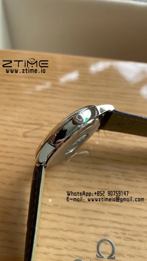 OMEGA De Ville Prestige 39.5mm SS A+F 1:1 Best Edition White Dial Blue Markers on Blue Leather Strap A2500 - Super Clone Watch | 1:1 Best Version