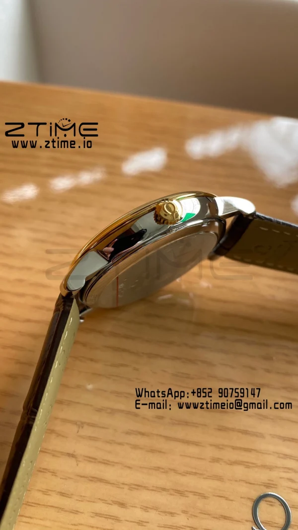 OMEGA De Ville Prestige 39.5mm YG/SS A+F 1:1 Best Edition Μπλε καντράν YG Markers σε καφέ δερμάτινο λουράκι A2500 - Super Clone Watch | 1:1 Best Version