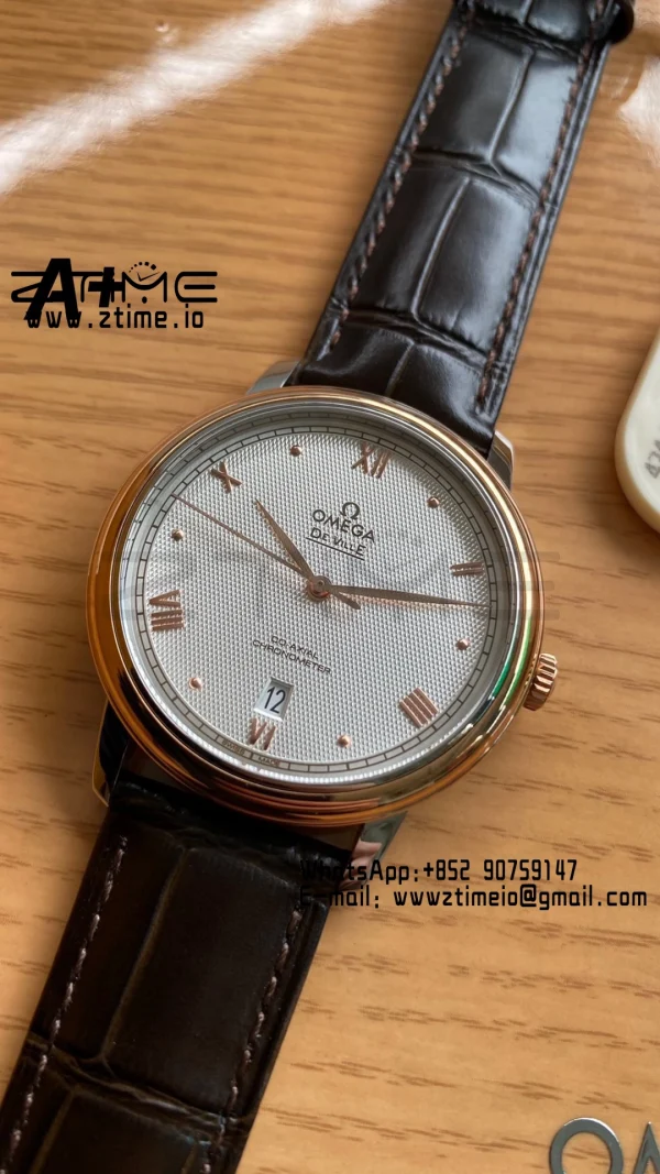 OMEGA De Ville Prestige 39.5mm RG/SS A+F 1:1 Best Edition White Diamond-shaped Dial RG Markers on Black Leather Strap A2500 - Super Clone Watch | 1:1 Best Version