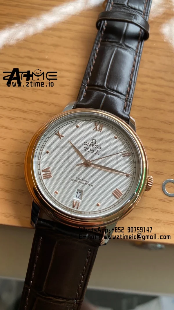 OMEGA De Ville Prestige 39.5mm RG/SS A+F 1:1 Best Edition White Diamond-shaped Dial RG Markers on Black Leather Strap A2500 - Super Clone Watch | 1:1 Best Version