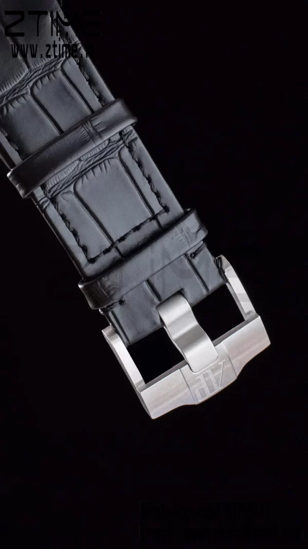 AP Royal Oak Offshore 44mm SS APF 1:1 Best Edition Cadran negru în carouri Lună ceramică pe curea din piele neagră A3126 - Super Clone Watch | 1:1 Best Version