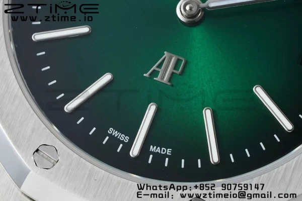AP Royal Oak 39mm 15202 SS IPF 1:1 Best Edition Green/Black Dial on SS Bracelet A2121 - Super Clone Watch | 1:1 Best Version