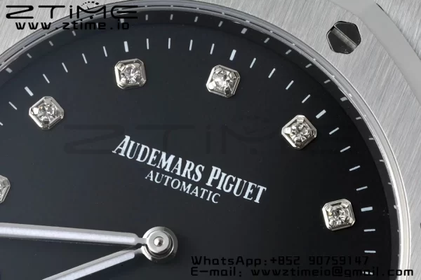 AP Royal Oak 39mm 15202 SS IPF 1:1 Best Edition Black Dial on SS Bracelet A2121 - Super Clone Watch | 1:1 Best Version