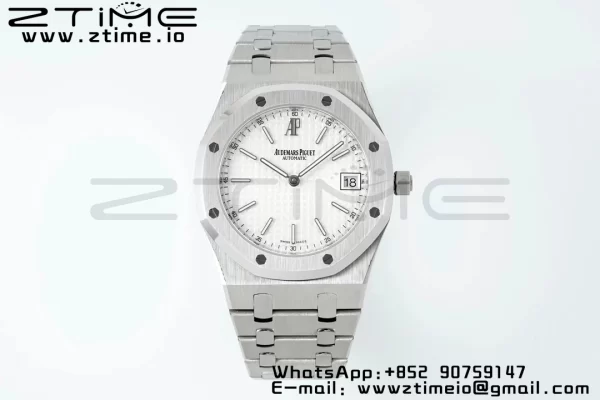 AP Royal Oak 39mm 15202 SS IPF 1:1 Best Edition White Textured Dial on SS Bracelet A2121 - Super Clone Watch | 1:1 Best Version
