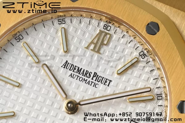 AP ロイヤルオーク 39mm 15202 YG IPF 1:1 ベスト・エディション YGブレスレットのホワイト・テクスチャード・ダイヤル A2121 - スーパークローン・ウォッチ｜1:1 ベスト・バージョン