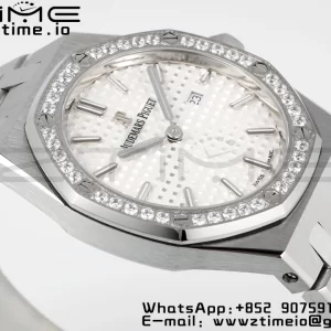 AP Lady Royal Oak 67651 33mm SS ZF 1:1 Best Edition White Dial Diamonds Bezel on SS Bracelet ETA Quartz - Super Clone Watch | 1:1 Best Version