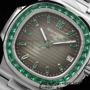 PATEK PHILIPPE Nautilus 5711 SS GRF 1:1 Best Edition Gray Dial Green Diamonds Bezel on SS Bracelet 324CS - Super Clone Watch | 1:1 Best Version