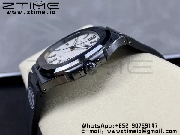 PATEK PHILIPPE AET Nautilus 5711 Μαύρο κεραμικό AMGF Best Edition Λευκό καντράν σε μαύρο λουράκι από καουτσούκ MIYOTA 9015 - Super Clone Watch | 1:1 Best Version