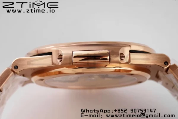 PATEK PHILIPPE ノーチラス 5711/1R PPF 1:1 ベスト・エディション RGブレスレット ホワイト・テクスチャード・ダイヤル 324CS V5 - スーパークローン・ウォッチ｜1:1 ベスト・バージョン