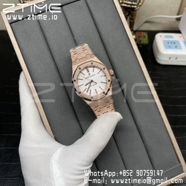 AP Royal Oak 37mm 15454 Frosted RG APSF 1:1 Best Edition White Textured Dial on Frosted RG Bracelet SA3120 Super Clone V2 - Super Clone Watch | 1:1 Best Version