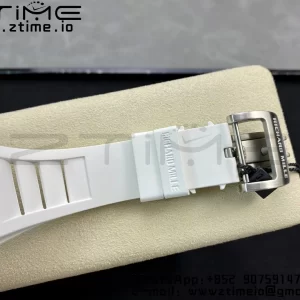 RICHARD MILLERM RM010 SS RMF Best Edition Μαύρο καντράν με λευκό λουράκι από καουτσούκ - Super Clone Watch | 1:1 Best Version