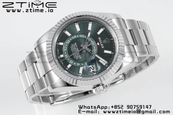 Rolex Sky-Dweller 326934 904L SS ZF 1:1 Best Edition Green Dial on SS Jubilee Bracelet A2824 - Super Clone Watch | 1:1 Best Version