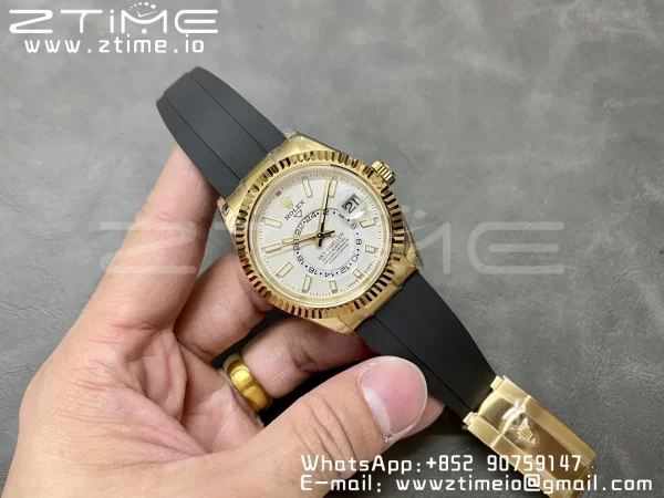 Rolex Skydweller 336238 YG Noob Best Edition White Dial on Oysterflex Strap A23J - Super Clone Watch | 1:1 Best Version