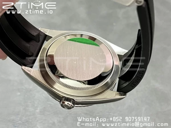 Rolex Skydweller 326934 SS Noob Best Edition Green Dial on Oysterflex Strap A23J - Super Clone Watch | 1:1 Best Version