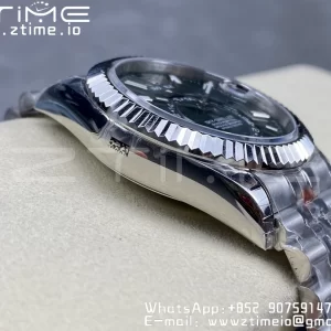Rolex Skydweller 326934 SS Noob Best Edition Cadran Vert sur Bracelet Jubilé SS A23J - Super Clone Watch | 1:1 Best Version