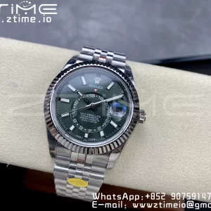 Rolex Skydweller 326934 SS Noob Best Edition Cadran Vert sur Bracelet Jubilé SS A23J - Super Clone Watch | 1:1 Best Version