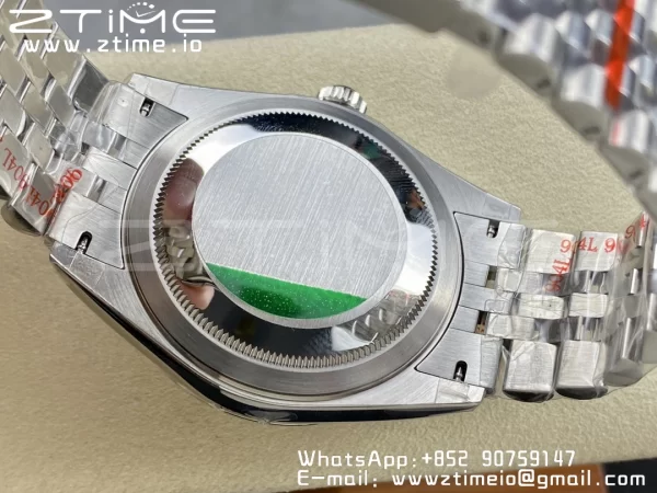 Rolex Skydweller 326934 SS Noob Best Edition Cadran Vert sur Bracelet Jubilé SS A23J - Super Clone Watch | 1:1 Best Version