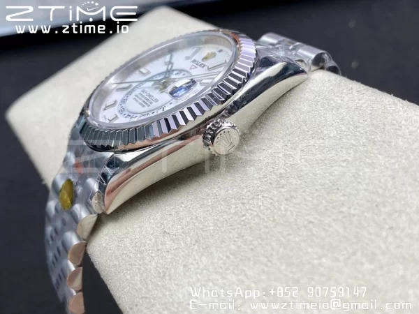 Rolex Skydweller 326934 SS Noob Best Edition White Dial on SS Jubilee Bracelet A23J - Super Clone Watch | 1:1 Nejlepší verze
