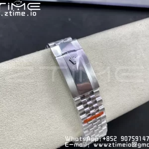 Rolex Skydweller 326934 SS Noob Best Edition White Dial on SS Jubilee Bracelet A23J - Super Clone Watch | 1:1 Nejlepší verze