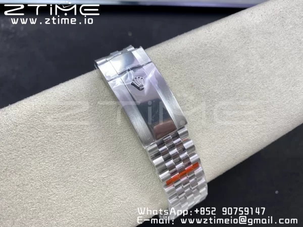 Rolex Skydweller 326934 SS Noob Best Edition Blue Dial on SS  Jubilee Bracelet A23J - Super Clone Watch | 1:1 Best Version