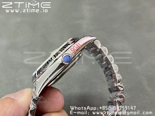 Rolex DayDate 228236 40mm GMF 1:1 Cea mai bună ediție Cadran argintiu Diamante Markers Fluted Bezel pe brățară SS A2836 (Tungsten Heavy Version) - Super Clone Watch | 1:1 Cea mai bună versiune