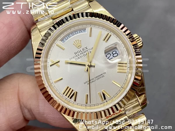 Rolex DayDate 228238 40mm YG GMF 1:1 Best Edition Silvery Dial Roman Markers Fluted Bezel on YG Bracelet A2836 (Tungsten Heavy Version) - Super Clone Watch | 1:1 Best Version