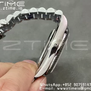 Rolex DayDate 228236 40mm GMF 1:1 Mejor Edición Esfera Negra Marcadores Diamantes Bisel Acanalado en Brazalete SS A2836 (Tungsteno Versión Pesada) - Reloj Super Clon | 1:1 Mejor Versión