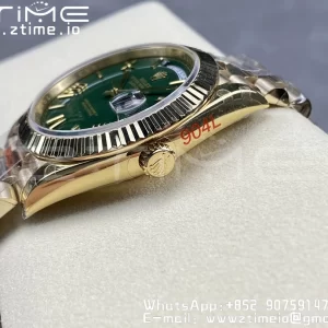 Rolex DayDate 228238 40mm YG GMF 1:1 Best Edition Green Dial Roman Markers Fluted Bezel on YG Bracelet A2836 (Tungsten Heavy Version) - Super Clone Watch | 1:1 Best Version