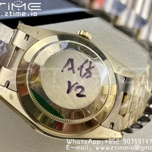 Rolex DayDate 228238 40mm YG GMF 1:1 Best Edition Green Dial Roman Markers Fluted Bezel on YG Bracelet A2836 (Tungsten Heavy Version) - Super Clone Watch | 1:1 Best Version