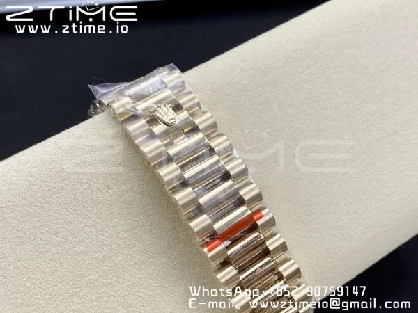 Rolex DayDate 228238 40mm YG GMF 1:1 Best Edition Green Dial Roman Markers Fluted Bezel on YG Bracelet A2836 (Tungsten Heavy Version) - Super Clone Watch | 1:1 Best Version