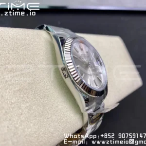 Rolex DateJust 41 126334 Clean 1:1 Best Edition 904L Steel Silvery Stick Dial on Oyster Bracelet VR3235 - Super Clone Watch | 1:1 Best Version