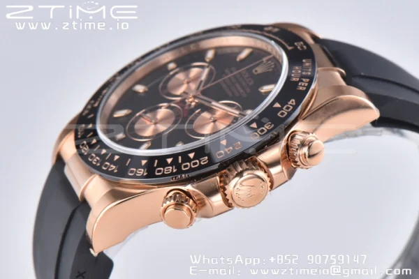 Rolex Daytona 116515 RG Clean Factory 1:1 Best Edition Lunetta in ceramica nera Quadrante nero a bastoni su cinturino in gomma Oysterflex A4130 v2 - Orologio Super Clone | 1:1 Best Version