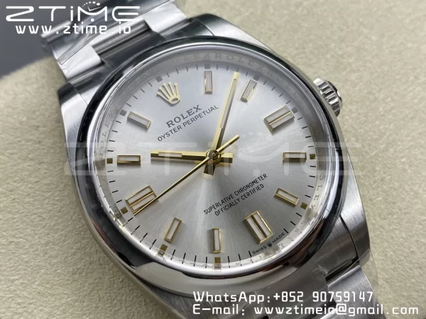 Rolex Oyster Perpetual 126000 36mm Clean 1:1 Best Edition 904L Steel Silver Dial VR3230 - Super Clone Watch | 1:1 Best Version
