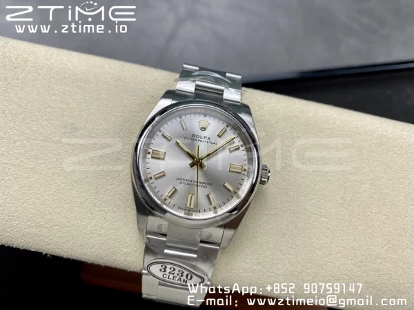 Rolex Oyster Perpetual 126000 36mm Clean 1:1 Best Edition 904L Steel Silver Dial VR3230 - Super Clone Watch | 1:1 Best Version
