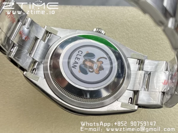 Rolex Oyster Perpetual 126000 36mm Clean 1:1 Best Edition 904L Steel Silver Dial VR3230 - Super Clone Watch | 1:1 Best Version