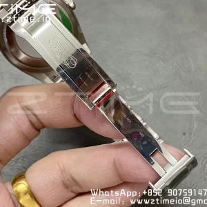 Rolex Oyster Perpetual 126000 36mm Clean 1:1 Best Edition 904L Steel Red Dial VR3230 - Super Clone Watch | 1:1 Best Version