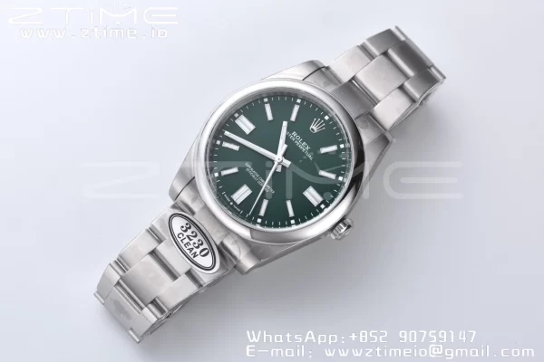 Rolex Oyster Perpetual 124300 41mm Clean 1:1 Best Edition 904L Steel Green Dial VR3230 - Super Clone Watch | 1:1 Best Version