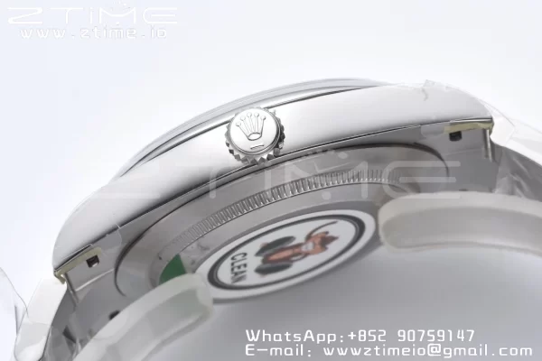 Rolex Oyster Perpetual 124300 41mm Clean 1:1 Best Edition 904L Steel Green Dial VR3230 - Super Clone Watch | 1:1 Best Version