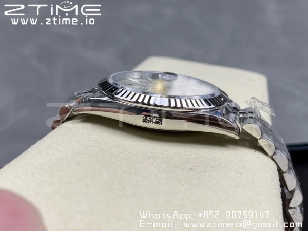 ROLEX DateJust 41 126300 904L SS VSF 1:1 Best Edition Silvery Dial on Jubilee Bracelet VS3235 - Super Clone Watch | 1:1 Best Version