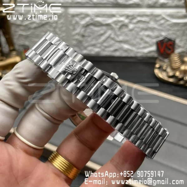 Rolex DayDate 228236 40mm GM Factory 1:1 Best Edition Ice Dial Fluted Bezel on SS Bracelet V3 - Super Clone Watch | 1:1 Best Version