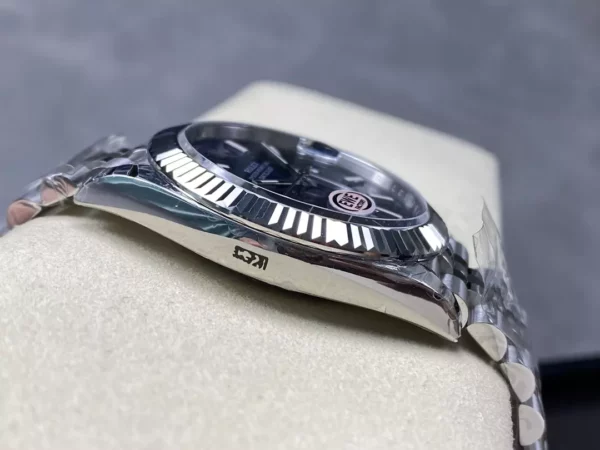 ロレックスデイトジャスト41 126334 EWEファクトリー1:1ベストエディション ジュビリーブレスレットA3235ブルーテクスチャードダイヤル - スーパークローン時計｜1:1ベストバージョン