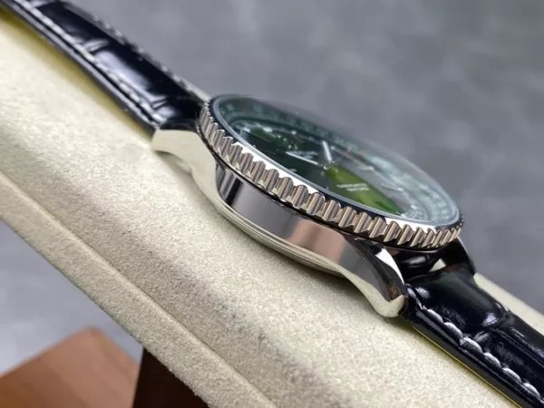 Breitling Navitimer Automatic 41mm SS BLSF Green Dial on Black Leather Strap A2824 V2 - Super Clone Watch | 1:1 Best Version