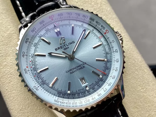 Breitling Navitimer Automatik 41mm SS BLSF Eisblaues Zifferblatt auf schwarzem Lederband A2824 V2 - Super Clone Watch | 1:1 Best Version