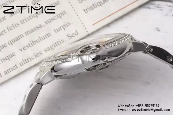 CARTIER Ballon Bleu 33mm SS AF 1:1 Best Edition Silver Dial Diamonds Bezel on SS Bracelet SEIKO NH05A - Super Clone Watch | 1:1 Best Version