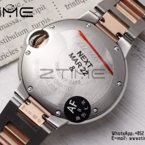 カルティエ バロンブルー 33mm SS/YG AF 1:1 ベストエディション シルバーダイアル SS/YG ブレスレット SEIKO NH05A - スーパークローンウォッチ｜1:1 ベストバージョン