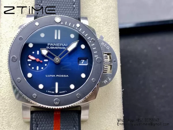 Panerai PAM1565 Submersible Luna Rossa 42mm VSF 1:1 Best Edition P900 - Super Clone Watch | 1:1 Best Version